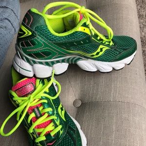 Saucony Hybrid 3 running shoe